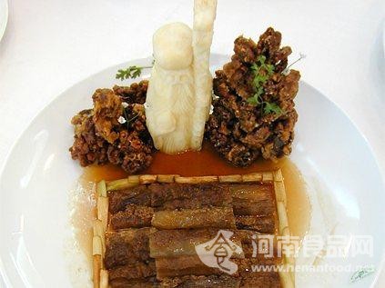 河南食品網  大蔥燒海參 