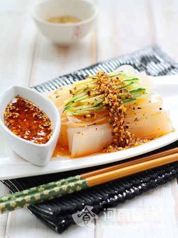 降溫美食：西安小吃涼皮（圖）