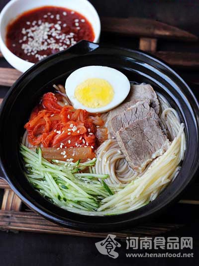 降溫美食：韓式冷面（圖）