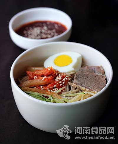 降溫美食：韓式冷面（圖）