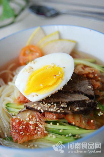 降溫美食：朝鮮冷面（圖）
