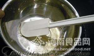 茶膳美食:綠茶慕斯蛋糕(圖)
