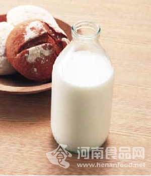 熱殺菌牛奶