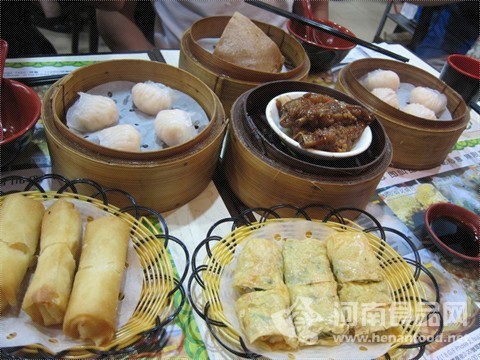 飯店餐館“曬廚房”讓食客一清二楚