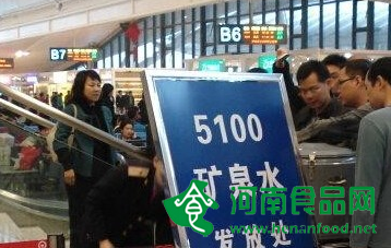 高鐵取消贈水何以激起輿論波瀾