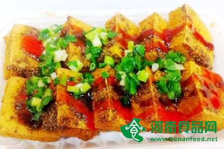 臭豆腐登美媒美食榜 獲頒“最奇特美味獎”
