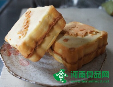 民航對乘機帶月餅有新規 冰淇淋月餅不能帶上飛機